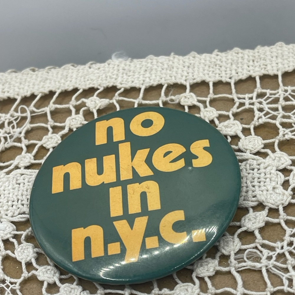 Green and Yellow 'No Nukes in NYC' Button